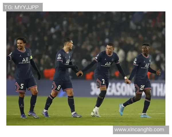 中超精彩对决切尔西逆转利物浦争议判罚引发全场热议